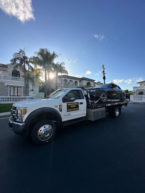 Lumen Tow Truck in Action